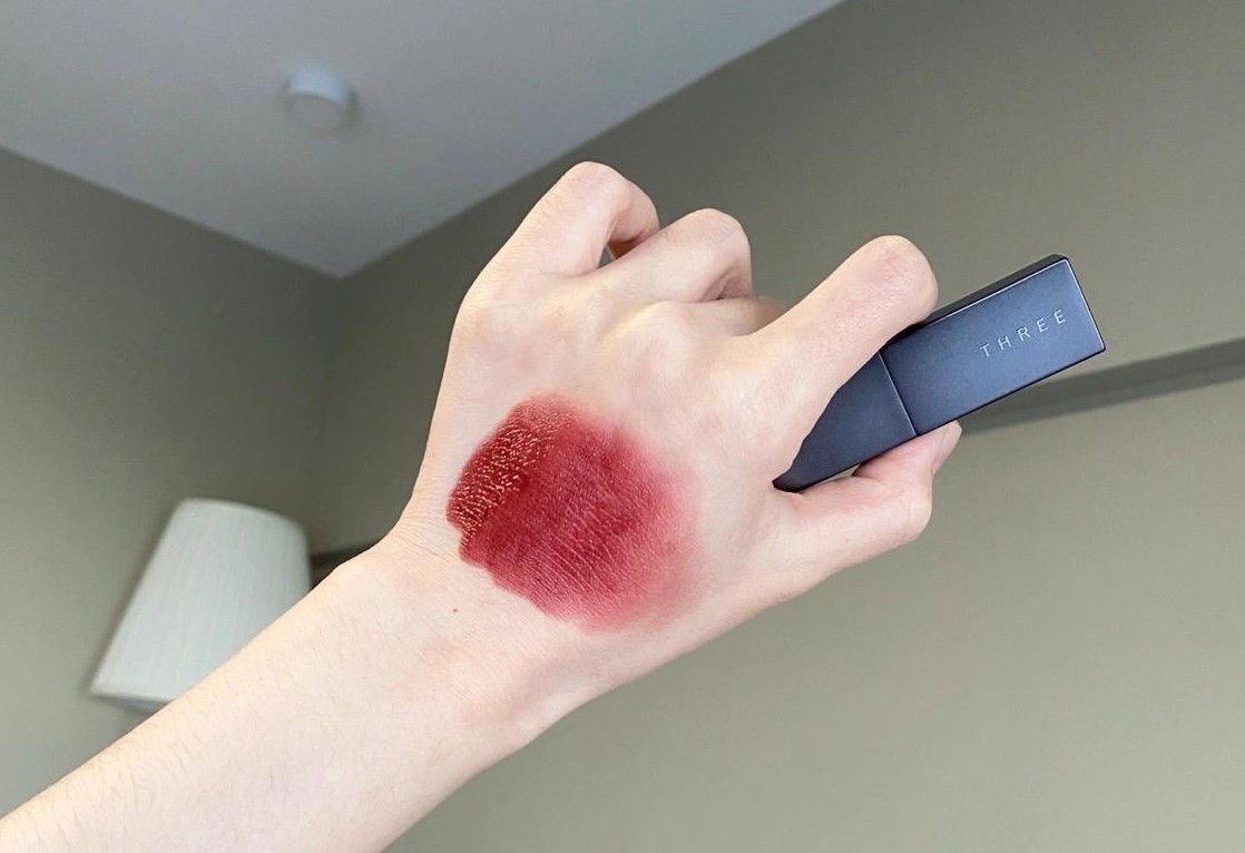 化妆品 点名批评!孕期还用三无产品?这些野生化妆品,可能在摧毁你的脸