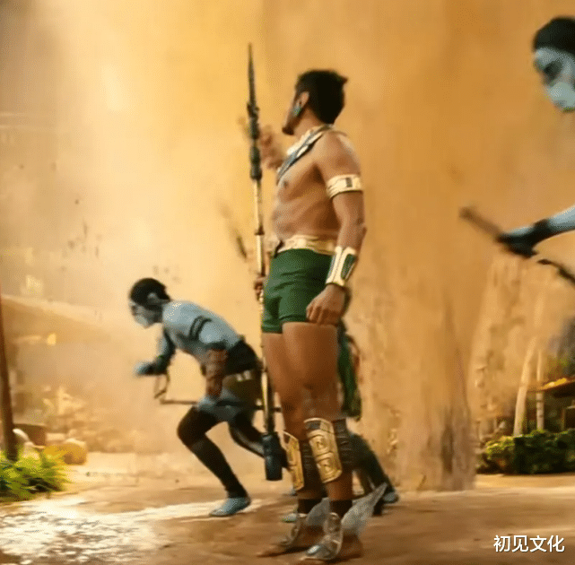 黑豹2|《黑豹2》完整造型曝光！纳摩对他的下半身感到羞耻，女黑豹则被骂了