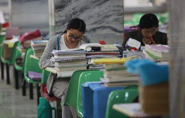 微软|二本考研生，与一本考研生有啥区别？考上研究生待遇一样吗？