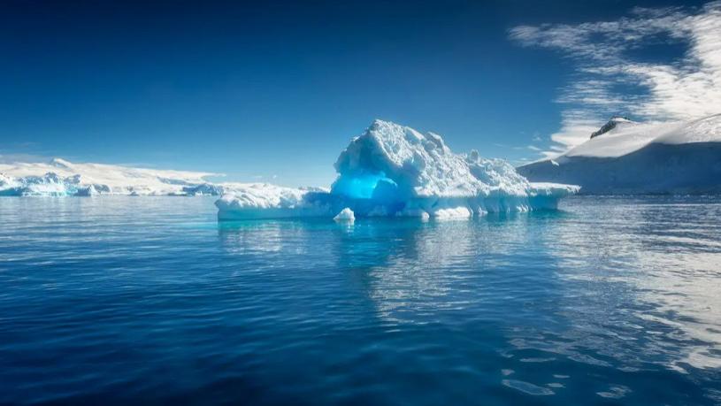 南极冰盖下有什么？俄罗斯钻探20年，4千米处发现“异星世界”。