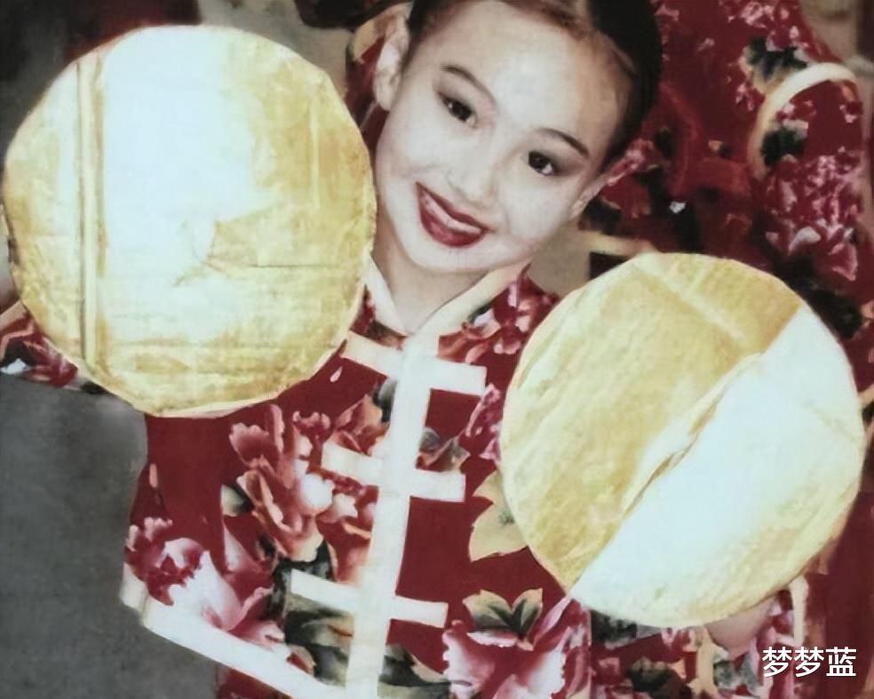 张翰|同样是小学照,baby颜值降低,赵丽颖最让人意外