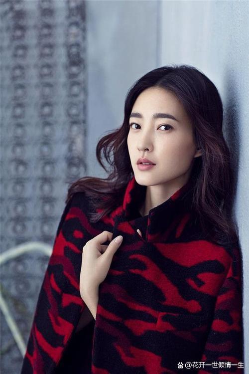 王丽坤|疑似受害者希望王丽坤按原价赔偿他们的损失，称其有多款高档手表