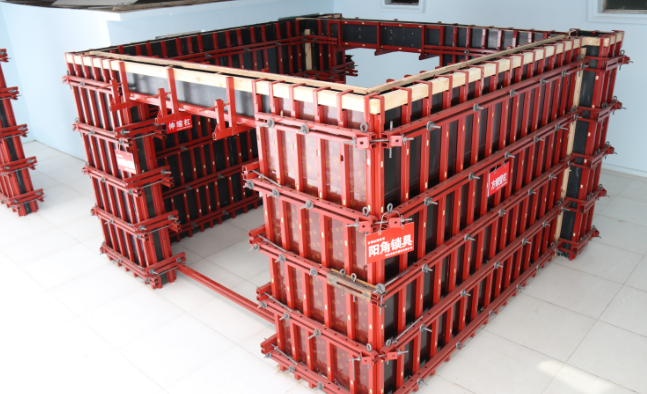 新型剪力墙模板支撑体系方便之处