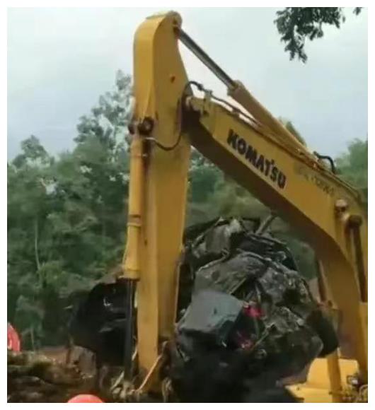 陈意涵|胡鑫宇妈妈呼唤儿子归来,村支书要求家属签字证实胡鑫宇去了西藏