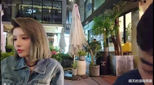 钱小佳|钱小佳约整容妹喝酒,昔日旧友相见不识,为美削骨真的太狠了!