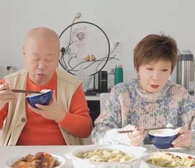 奔跑吧兄弟|蔡明：春晚成名，和导演老公相爱37年，今36岁儿子却让她犯了难