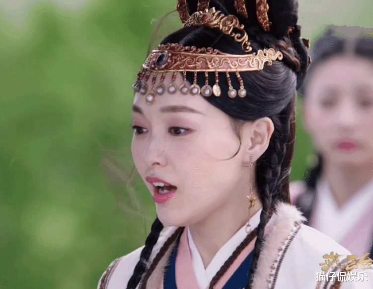 人物设定|满脸细纹、灵气全无的4位明星,明明这么老了,就别走少女人设了