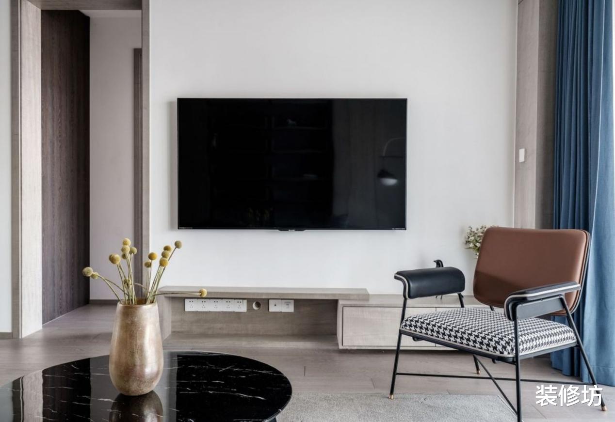 U型开放式置物架,还有半开放书房,层层递进的空间格外美