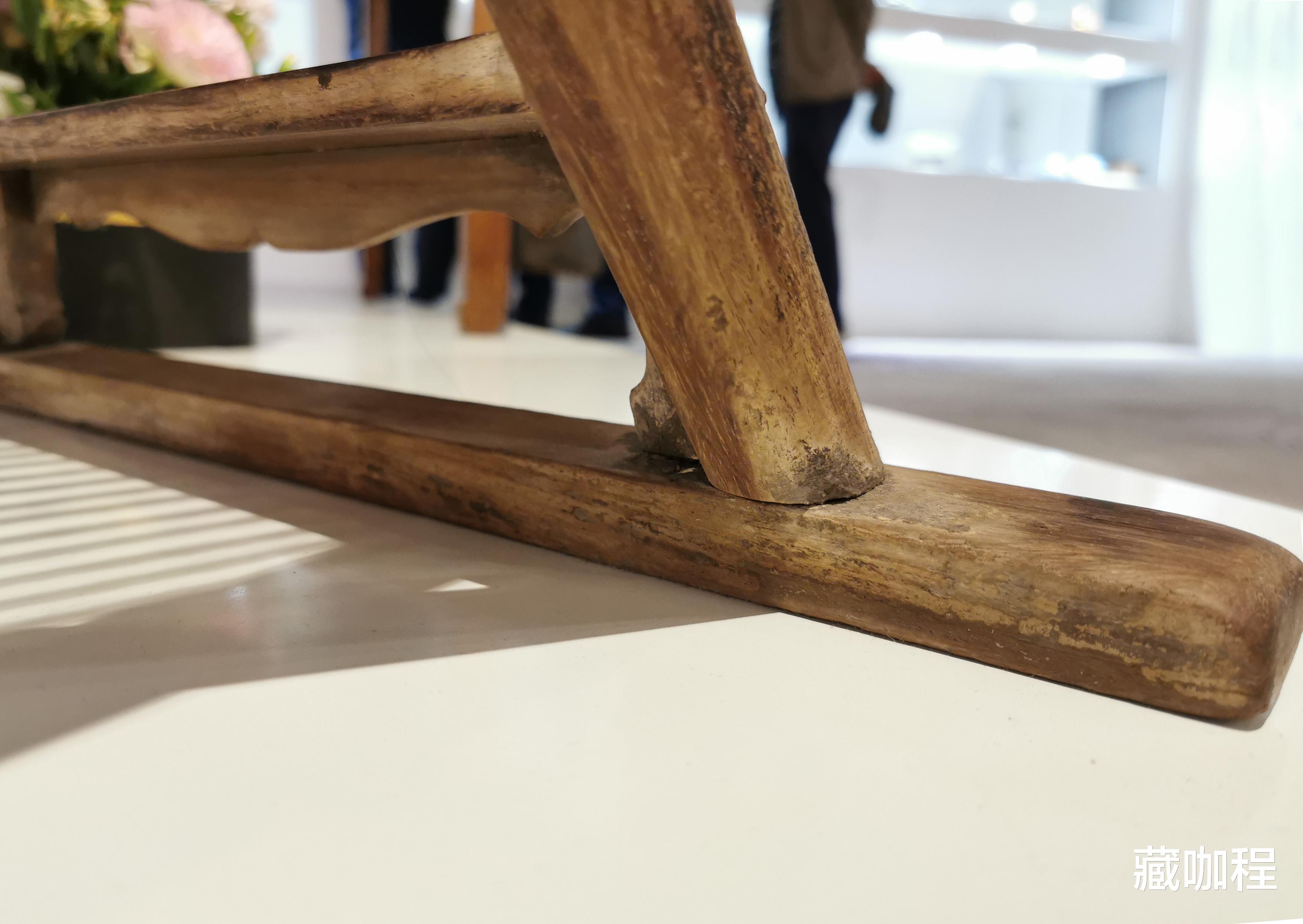 左岩|正坐反坐都可以，黄花梨卷草纹交杌双脚踏