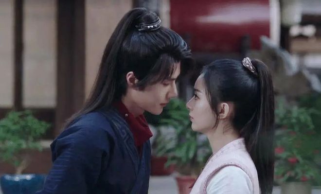 李亚男|P烟花,没群演,假道具,这5部投资巨大的剧,卖穷的样子像乞讨