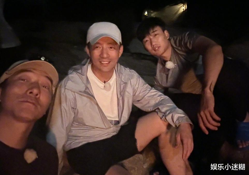 汪小菲|汪小菲晒荒岛生活照,反复修改第4张照片引争议,网友:掩耳盗铃