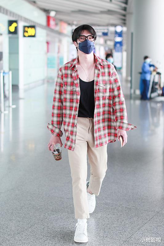 周冬雨|徐正溪,胡歌,周冬雨,高瀚宇,王一博,赵露思!