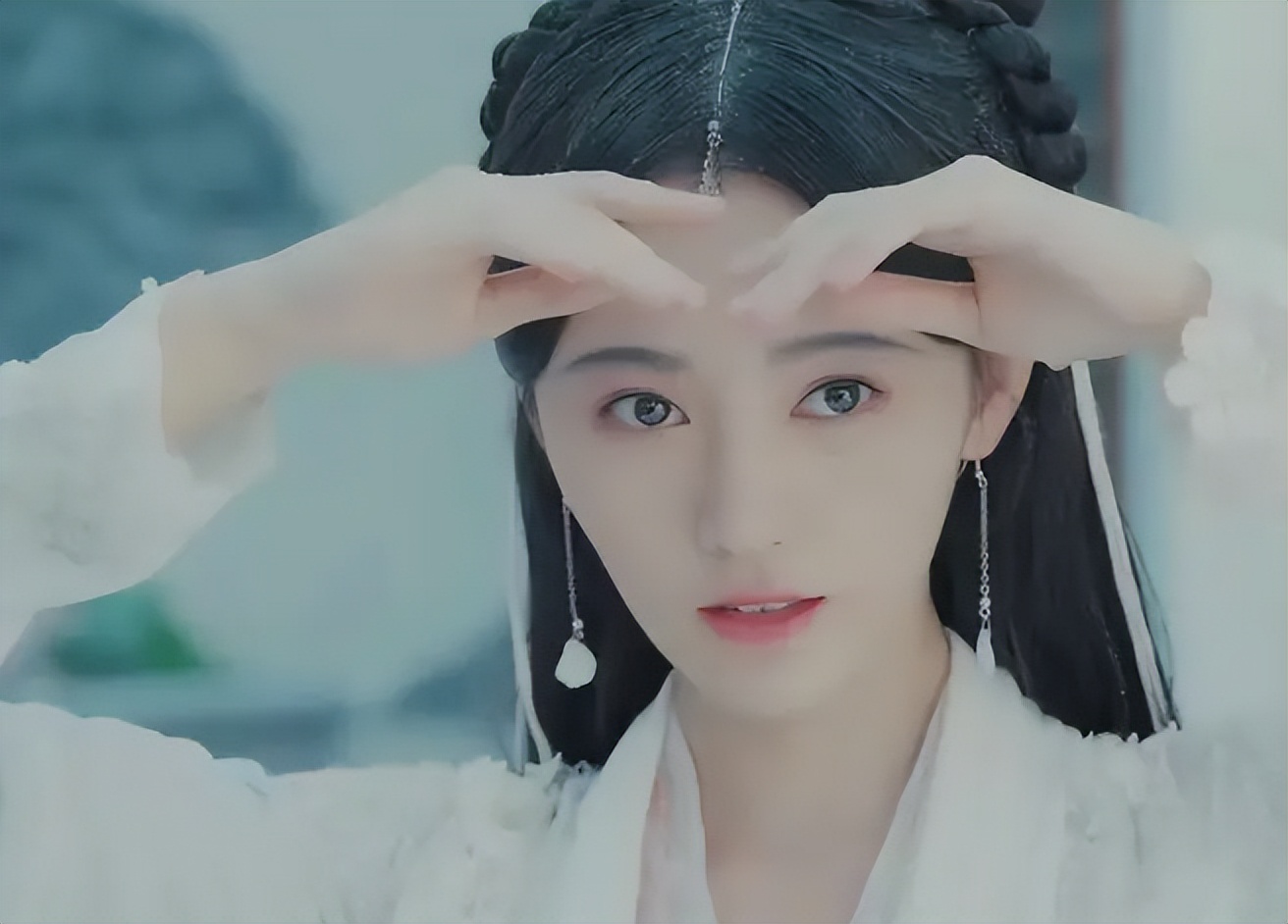 |《林深见鹿》：李小冉的脸，靳东的皱纹，掴了多少滤镜明星的脸