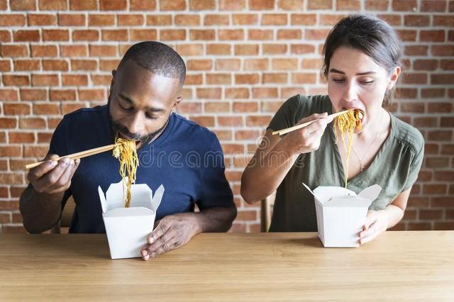 女人嫁非洲人图什么?难道非洲人有过人之处?3个美女讲了大实话