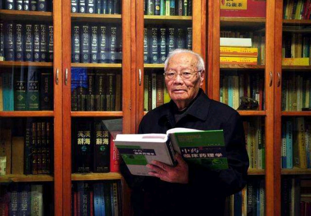 运动|国医大师张震94岁耳聪目明,还能出诊看病,养生经验或许人人可学