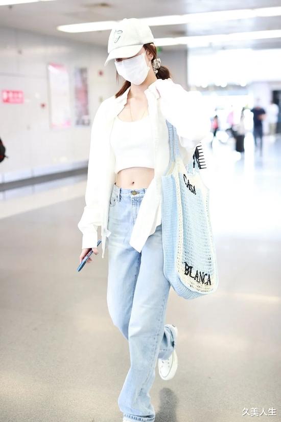 可儿与希尔顿“大小姐”同框,表姐这是跟谁表白呢?