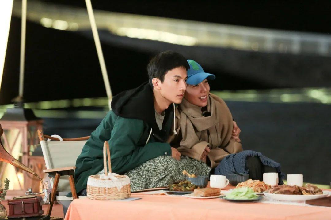 lisa|8.9分国产爆款回归:没有一对夫妻能平静看完