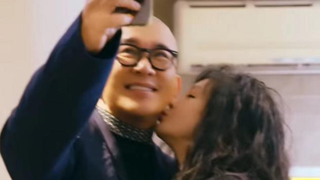 大S|大S介绍新老公，具俊晔婚后身材发福，戴万元戒指十指相扣太甜蜜