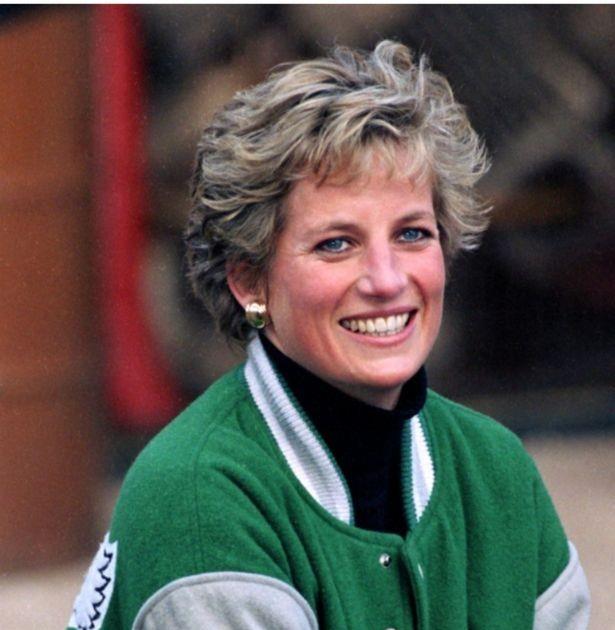 发型 戴安娜王妃20个发型演变史！闪亮美貌与高贵气质经久不衰