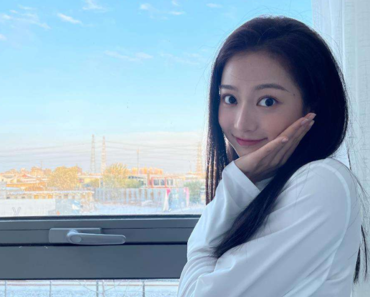 春晚|复旦冯琳将再度现身大型晚会,气质出众与以往不同,春晚有看头了