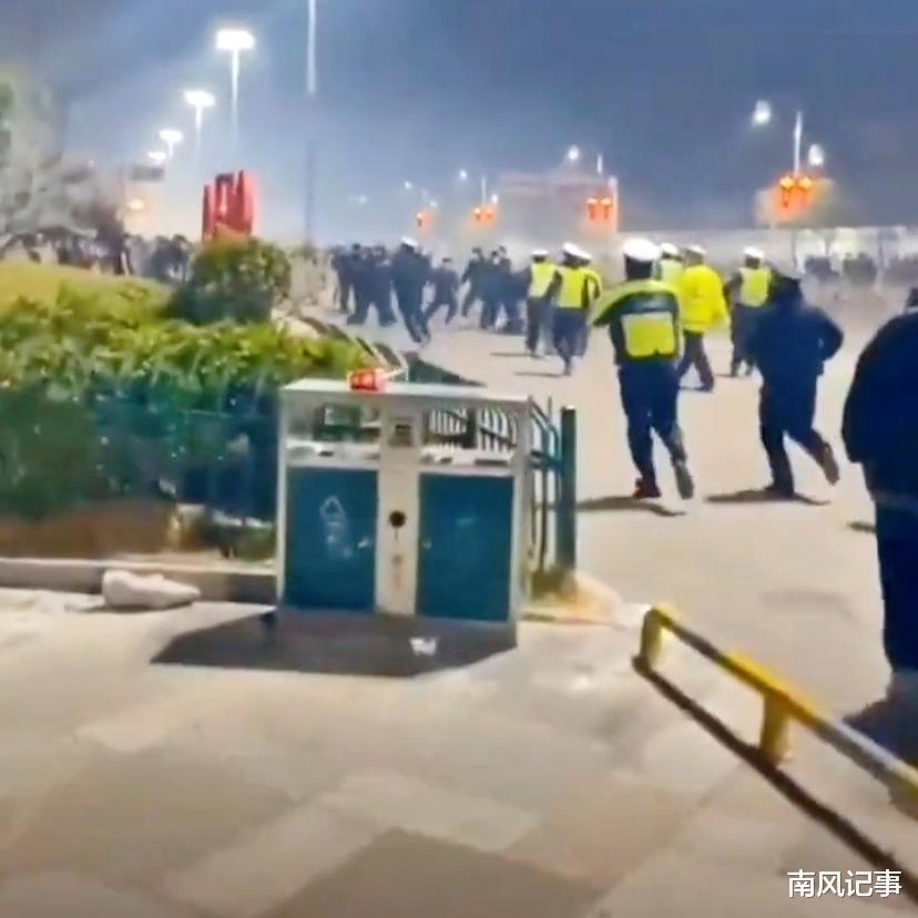 河南周口现“暴力打砸”事件,好事路人拱火,“00后”小伙迷失了