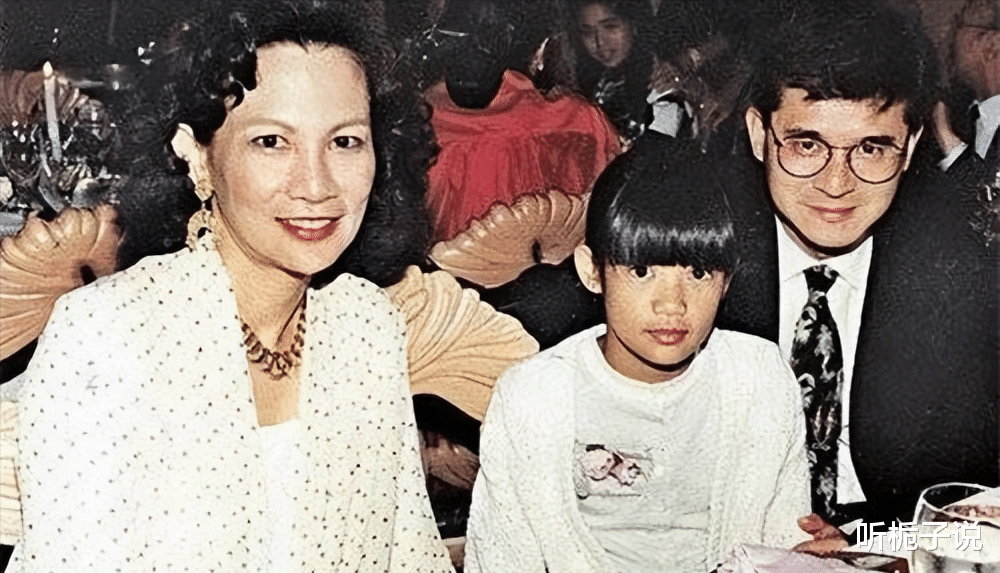 何晶|30年为他生儿育女，何晶洁离开罗家，为何一分钱未要？原因有三点