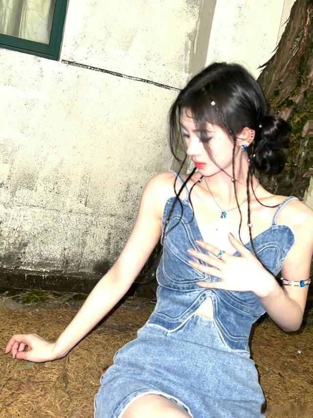 眼影 今年的美女都有点“挂彩”？秒变亮眼辣妹的秘籍都在这了