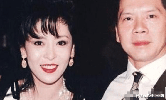 刘德华|她在刘德华困难时伸出援手,借出1500万,刘德华:这辈子守护她!