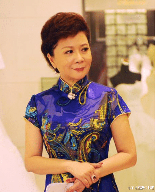 蔡明|蔡明为了演好机器人,两个月基本上没吃饭,差点在春晚上晕倒