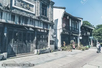 西藏|东湖公园景区又称“西湖老街”.西湖公园不大
