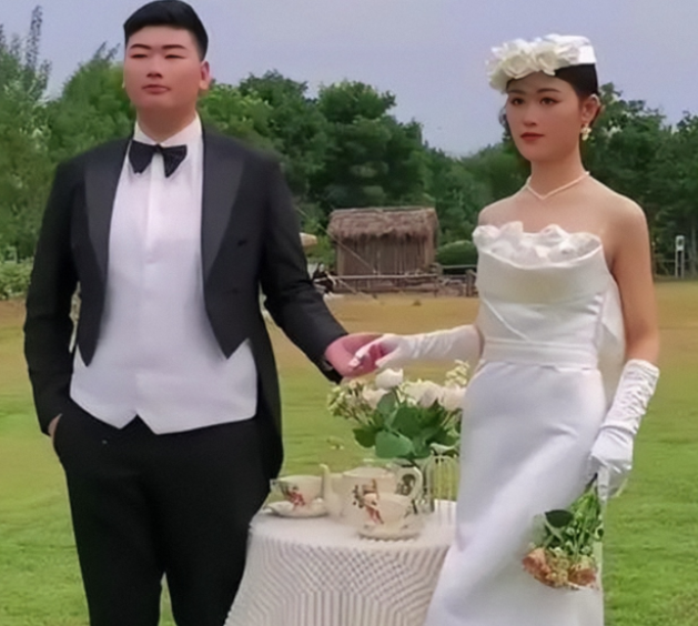 陈萌|大衣哥儿媳晒上课视频,跳舞时无意间暴露本性