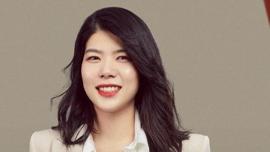 杨笠|杨笠，人间清醒