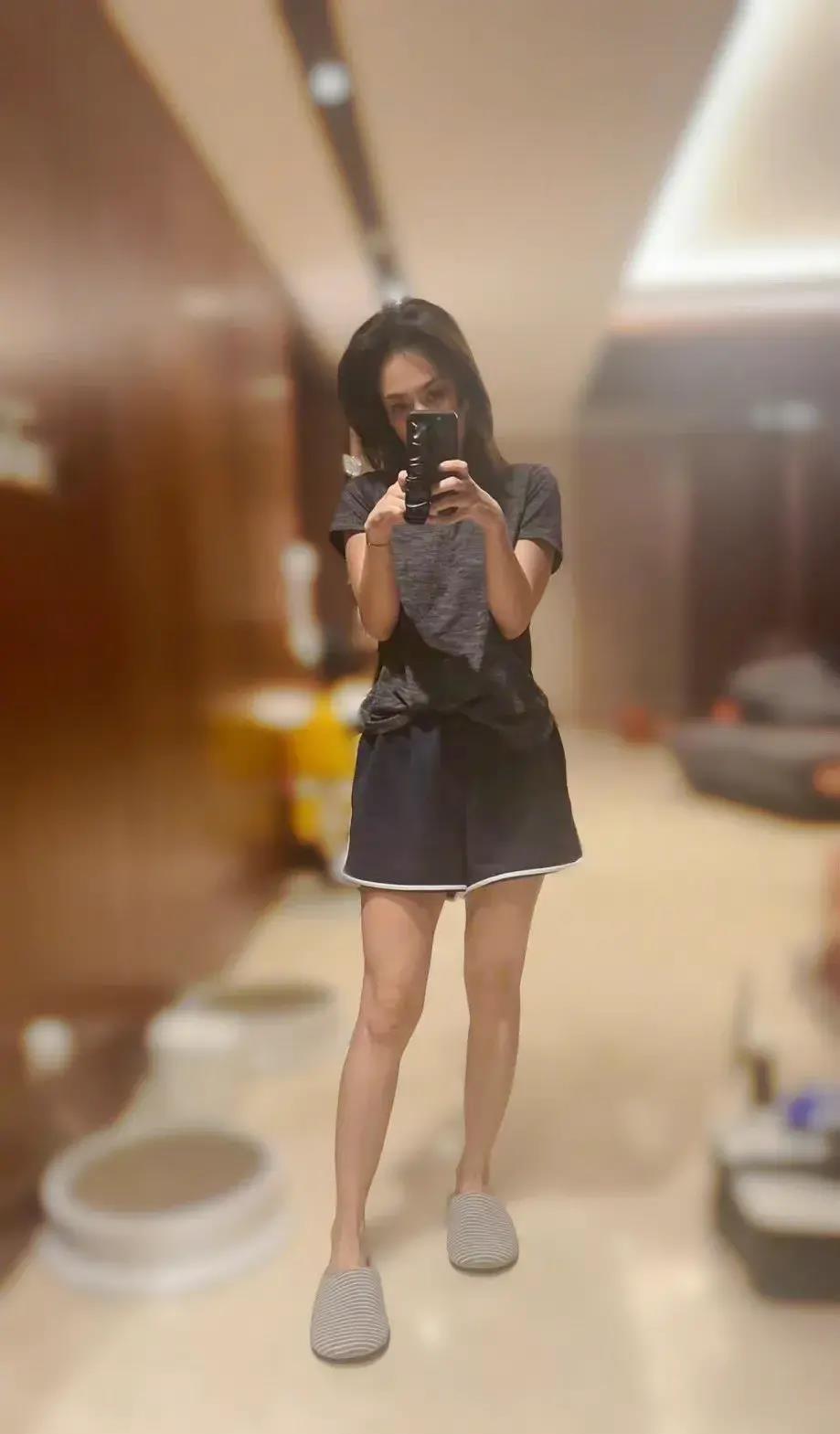 阿娇|阿娇暴瘦50斤，今爆体重只有90斤了，瘦出小细腿