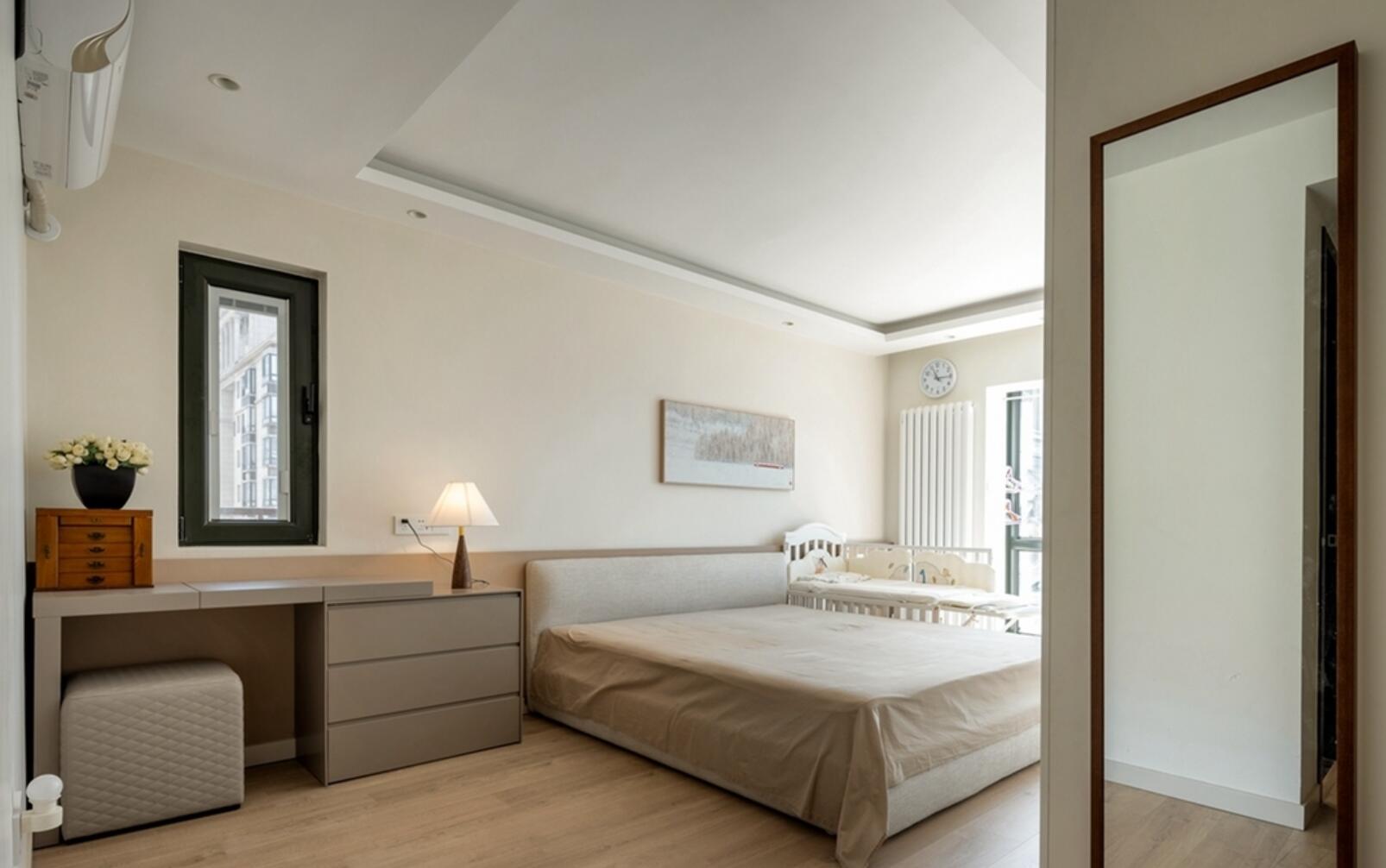 玄关一定要隔断?她直接规划出一个储物间,反而更加实用