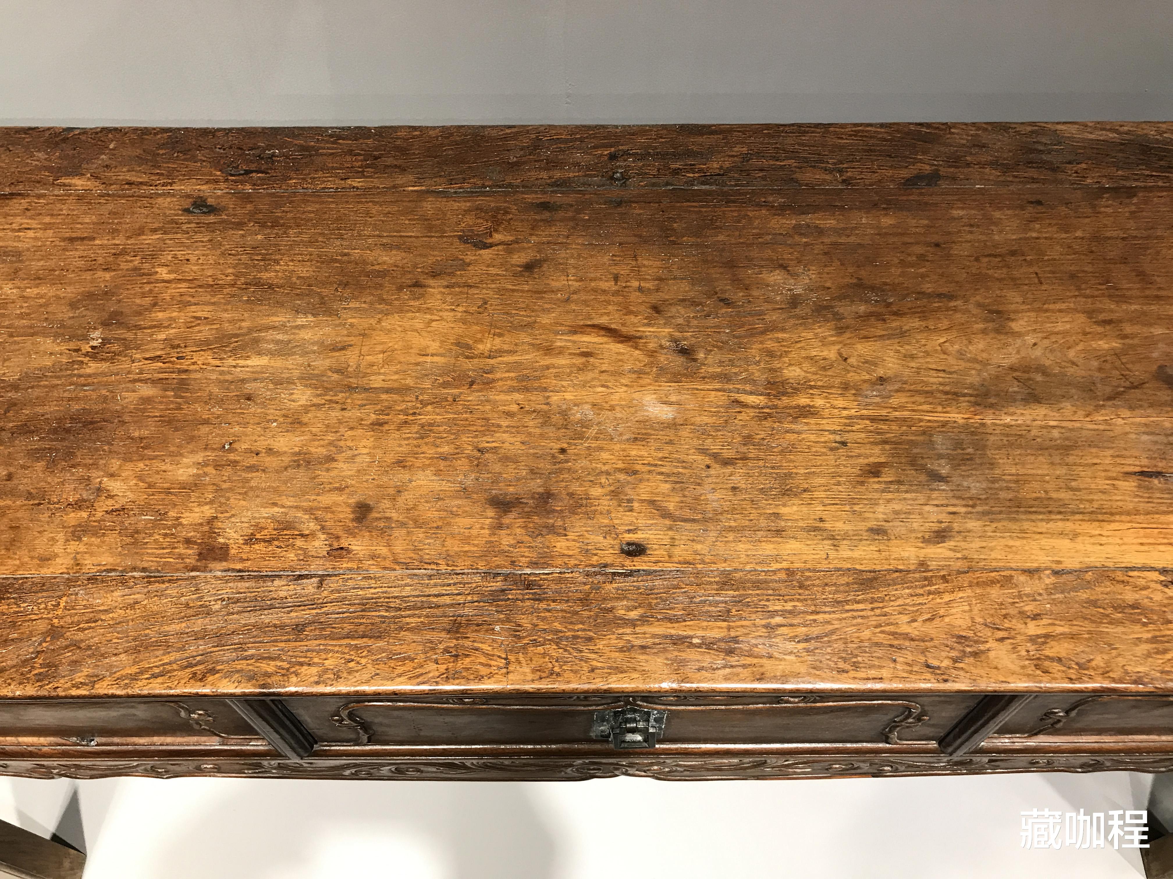 |表面粗糙纹理不清,黄花梨联三闷户橱考眼力
