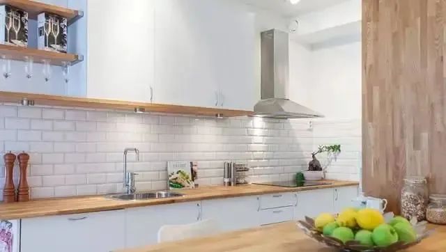 厨房台面一旦选错,将又丑又难清洁,快看看人家都怎么选的吧