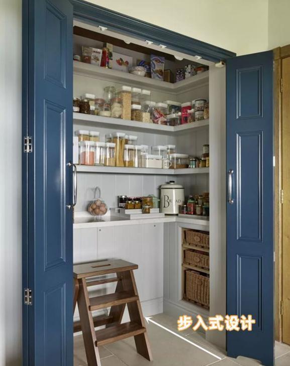 入住才知道,厨房留个2储藏室有多实用!囤货都藏这里,好能装