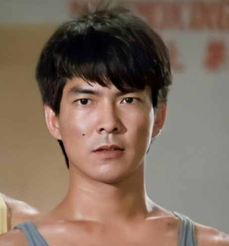 元彪|65岁元彪新片差评不断，首日票房仅140万，成龙的话又应验了