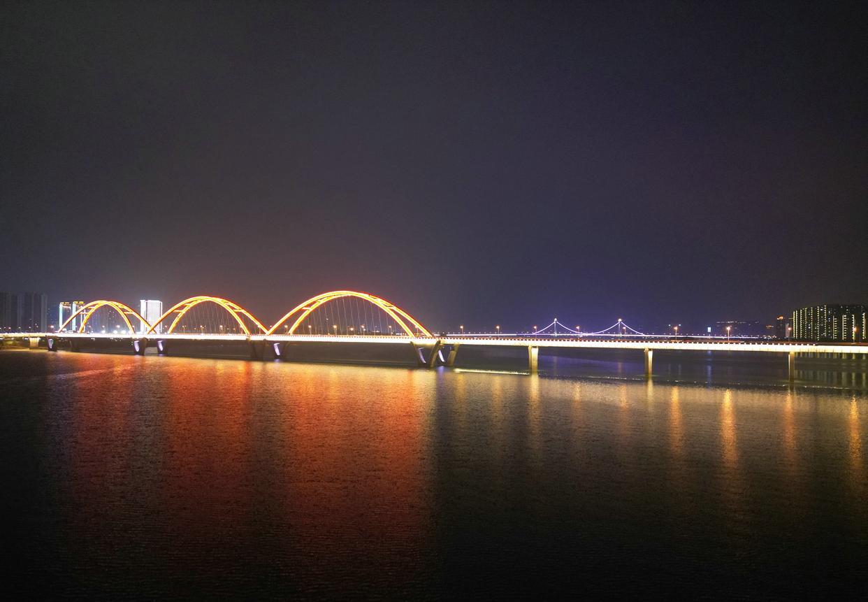 寒潮|这里被誉为长沙外滩夜景，比橘子洲两岸更美，有无人机表演和游艇
