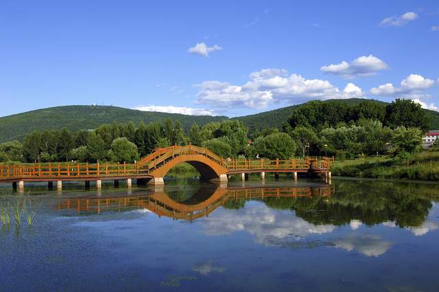 标志性建筑|这10个避暑城市,平均温度也就20度,你还不心动!