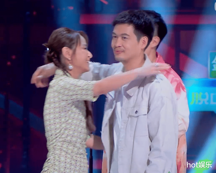 程璐|海源告别《脱口秀大会》，程璐思文占离婚便宜？李诞被指“偏心”