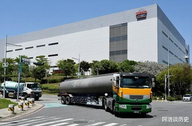 台积电|不再掩饰！ASML、台积电不断做出新决定！美媒：局面变了！