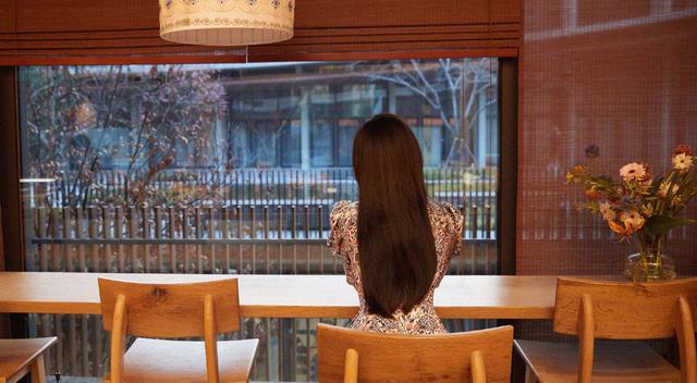 肖战|“女神节”收到了肖战的“礼物”，却引来了网友们的“不满”