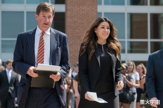 约翰尼·德普|“海盗船长”德普的38岁律师女友曝光,尚未与丈夫离婚,带俩娃