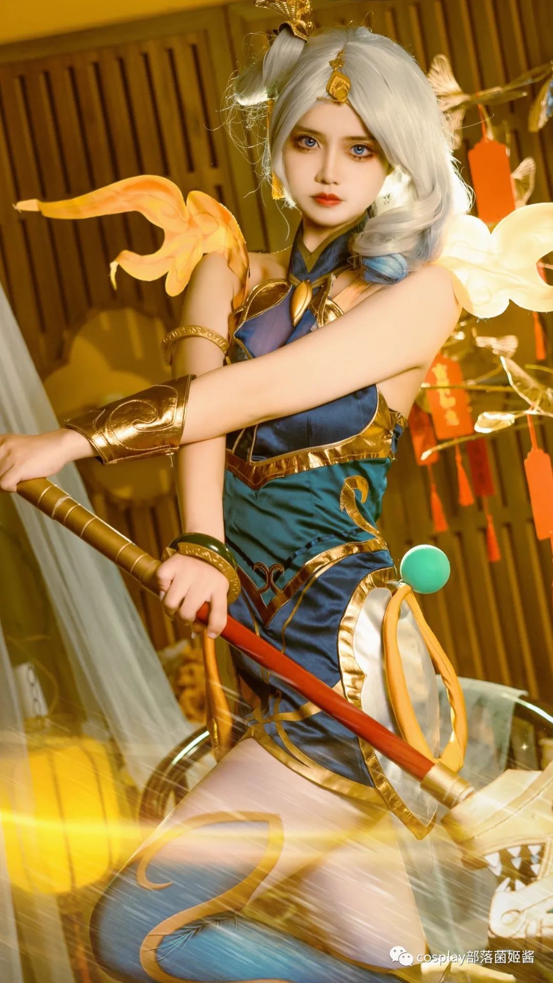 光辉女郎|cos：英雄联盟光辉女郎拉克丝cos正片@亦桉