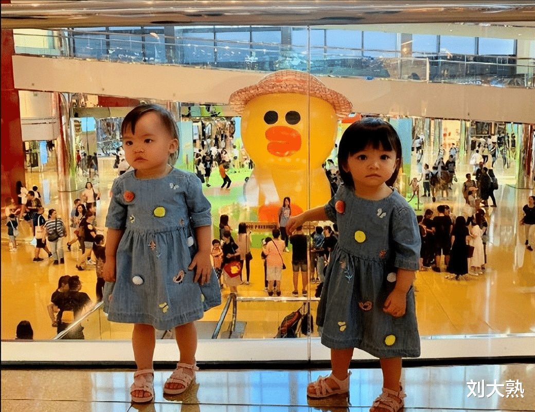 整容|6位明星“换头改命”,孩子却跟他们整容前一样,基因骗不了人