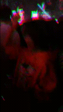 00后|路过程序员办公室,突然看见这画面,忍不住用手机拍了下来,哈哈哈哈~