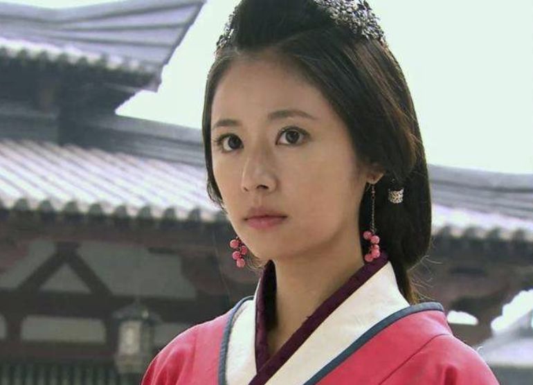 林心如|官宣打脸半个娱乐圈！黑料缠身，人品堪忧的她要翻红了？