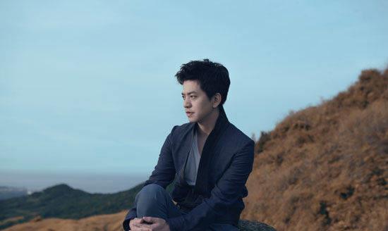 李健|她是清华女博士，因长相太美被发掘，三次拒绝进圈嫁歌手李健为妻