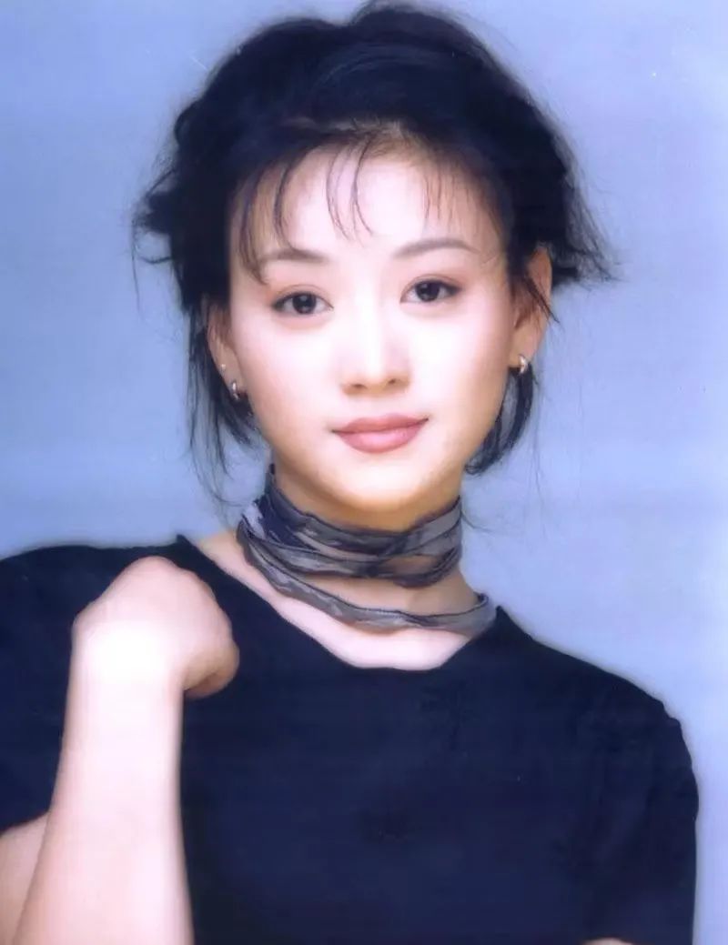 苗乙乙|用一个角色征服观众,当红时遭遇车祸意外,苗乙乙当年有多美?!